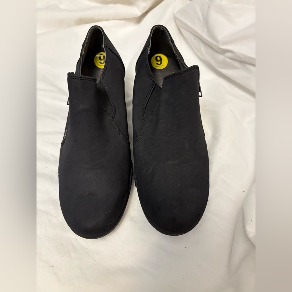 Stylish ankle wedge boot-style shoes